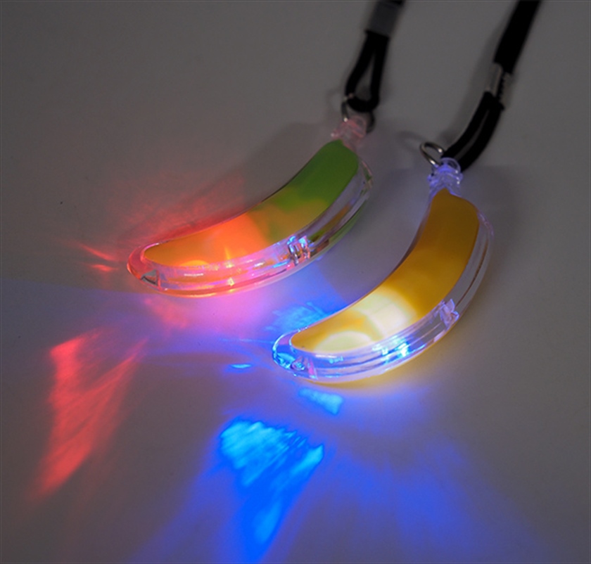 光るピカピカバナナストラップ｜ノベルティ・販促品・記念品・名入れ